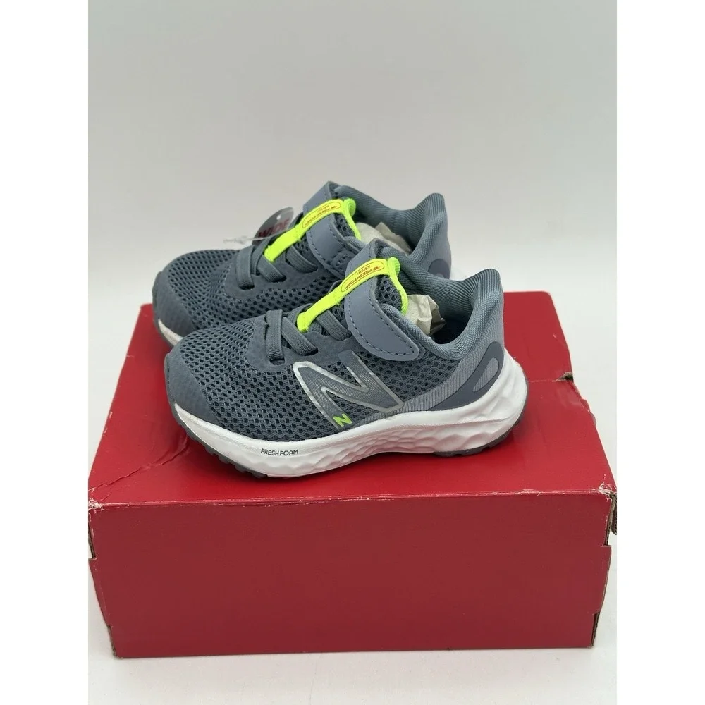 NEW BALANCE Fresh Foam Arishi v4 Bungee Sneaker Baby Infant Shoe Size 2 Wide NEW